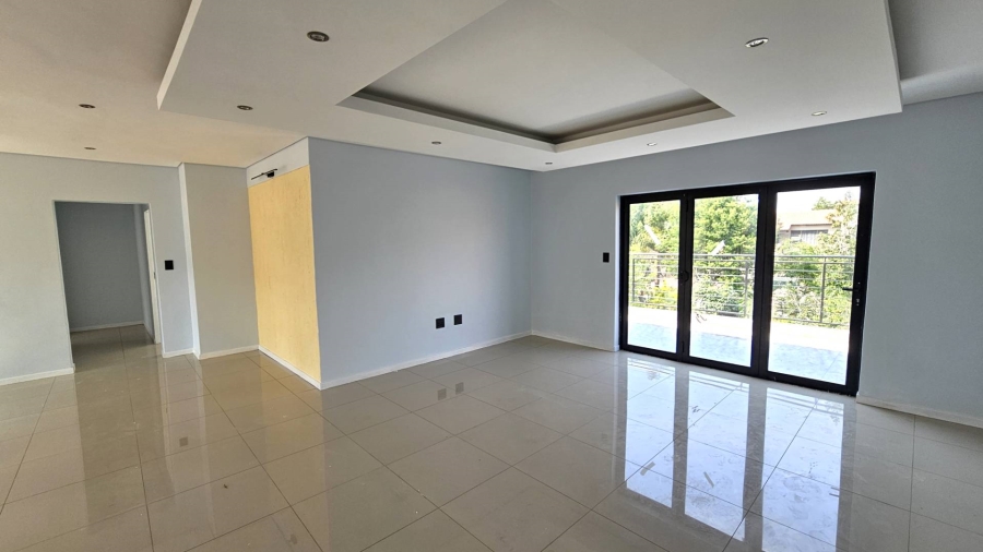 5 Bedroom Property for Sale in Melodie North West